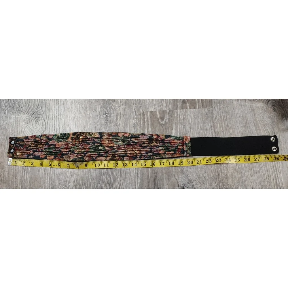 Omega Floral Tapestry Belt Made in USA Medium Vintage‎ Cottagecore Romantic